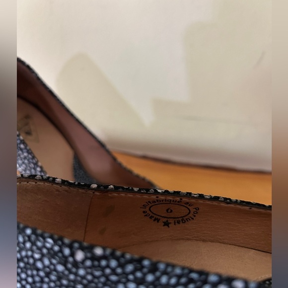 John Fluevog Paris black devil fish speckled pump Size 6 - Picture 3 of 5